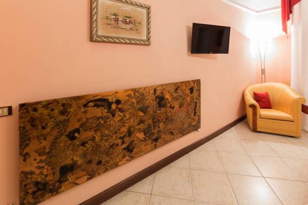 Turenum Apartment Trani Exterior photo
